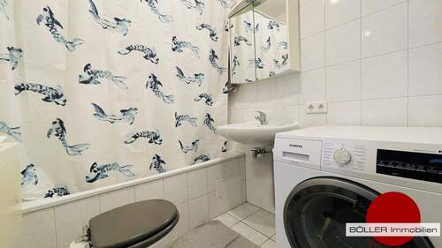 Bad mit Badewanne! - 