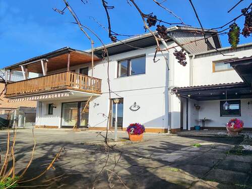 Rückansicht - Frisch renoviert für über 130.000EUR! Ein Haus mit vielen Möglichkeiten in traumhafter Lage von Erpel