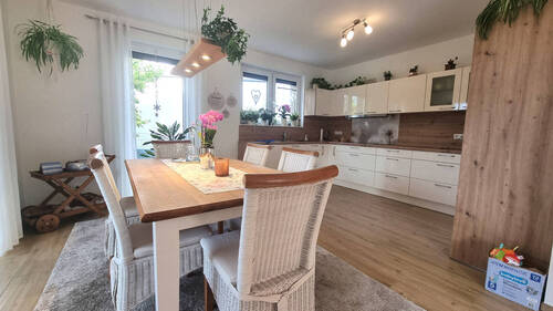 Küche - 5 Zimmer Etagenwohnung in Hiddenhausen