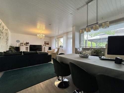 Wohn-und Essbereich - 