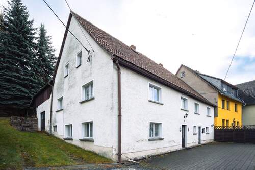 Außenansicht - Gemütliches Haus mit großem Garten mit Charme und Potential