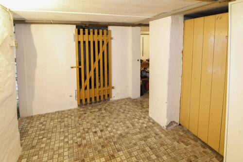 Flurbereich Kellerabteile - 