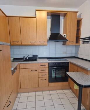Küchenbereich mit EBK - 2 Zimmer Etagenwohnung in Ochsenfurt
