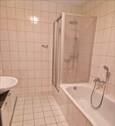 Innenliegendes Dusch & Wannenbad - 
