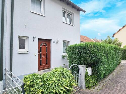 Eingang - Reihenendhaus mit 146,00 m² in Nürnberg zum Kaufen