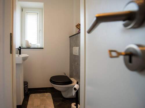 Bild 3 - 6 Zimmer Mehrfamilienhaus, Wohnhaus in Mönchengladbach