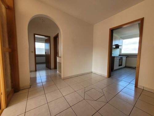 Diele - Etagenwohnung mit 104,90 m² in Roth zum Kaufen