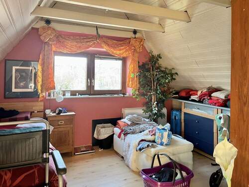 Kinderzimmer/Büro - 