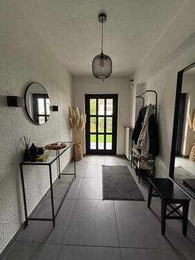 Eingangsbereich / Garderobe - 3 Zimmer Etagenwohnung zur Miete in Wadgassen