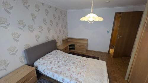 Schlafzimmer OG.jpg - 