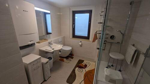 Badezimmer OG.jpg - 