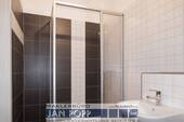 Dusche-WC mit Tageslicht - 