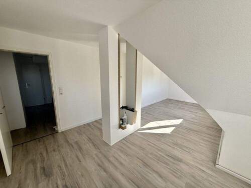 Wohnzimmer - RESERVIERT: 3-Zimmer-Dachwohnung im AltbauObernberg