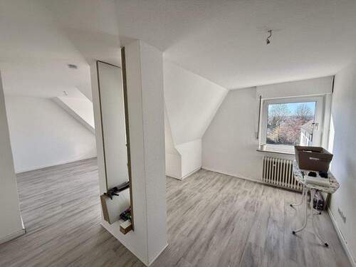 Wohnzimmer - 3 Zimmer Etagenwohnung zur Miete in Bad Salzuflen