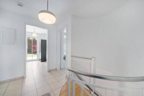 Diele - 3 Zimmer Etagenwohnung in Unterschleissheim