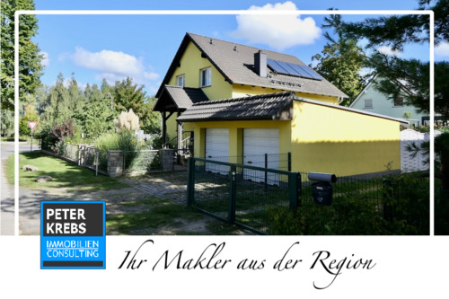 Hausansicht - Schönes Einfamilienhaus mit Doppelgarage