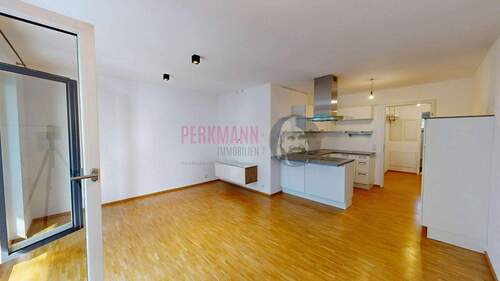 Wohnzimmer - 2 Zimmer Etagenwohnung zum Kaufen in München