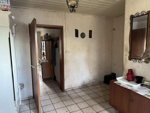 Hausflur - 3 Zimmer Einfamilienhaus zum Kaufen in Krumstedt