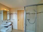 Badezimmer 1. OG - 