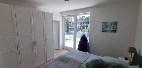 Schlafzimmer mit Balkon - 