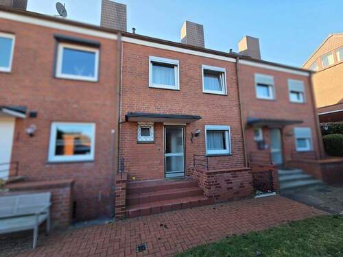 Hauseingang - 4 Zimmer Reihenmittelhaus zum Kaufen in Stockelsdorf