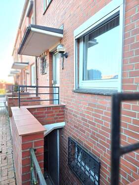 Kellereingang - 4 Zimmer Reihenmittelhaus in Stockelsdorf