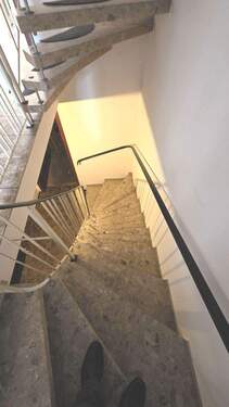 Treppe KG - 
