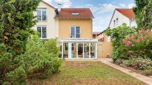 Garten 1 - Hier beginnt Ihr neues Kapitel: gepflegtes RH mit Wintergarten, Kamin und Gartenidylle