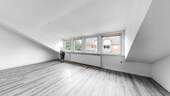 Wohnzimmer - 2 Zimmer Etagenwohnung zum Kaufen in Bremen