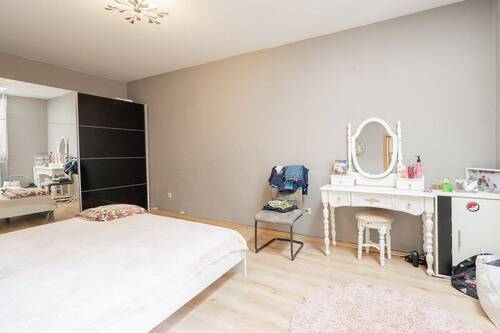 Schlafzimmer EG - 
