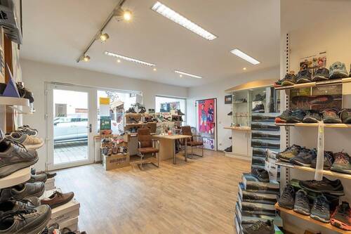 Laden EG - Gewerbeobjekt (Büro, Produktion, Verkauf) in Bad Wiessee