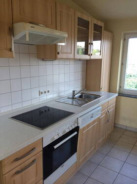 Küche links - Etagenwohnung mit 102,00 m² in Aichach zum Kaufen