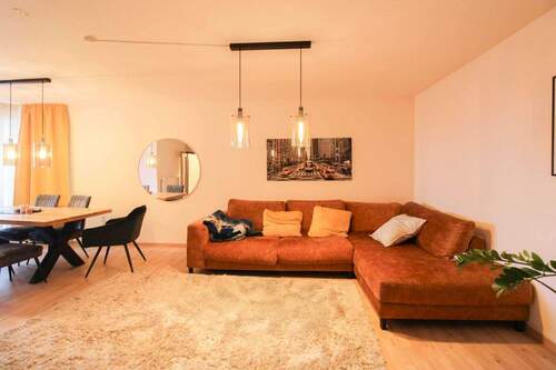 Wohnzimmer - 2 Zimmer Einfamilienhaus in Düsseldorf