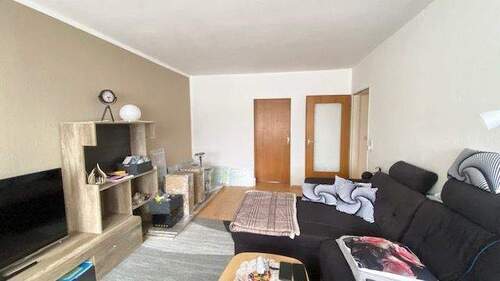 Wohnzimmer - 3 Zimmer Etagenwohnung zur Miete in Freilassing