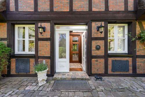 Entrée zum Wohnhaus - 