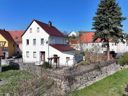 Blick nach Nordwesten - 4 Zimmer Einfamilienhaus zum Kaufen in Bernstadt auf dem Eigen