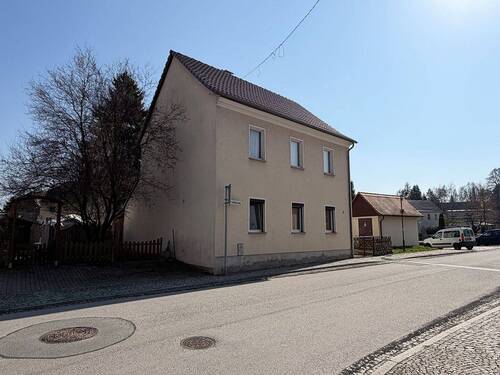 Blick nach Südosten - 4 Zimmer Einfamilienhaus in Bernstadt auf dem Eigen