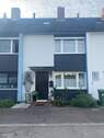 Ostansicht - Reizendes Reihenmittelhaus in begehrter Wohnlage, Regensburg-Konradsiedlung