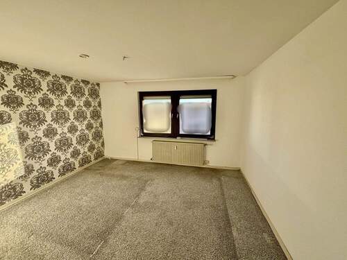 Großzügiges Schlafzimmer - 