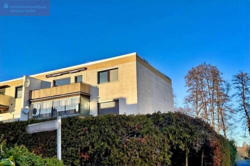 Hausansicht - In gefragter Lage - 135.000,00&nbsp;EUR Kaufpreis, ca.&nbsp; 71,70&nbsp;m&sup2;&nbsp;Wohnfl&auml;che