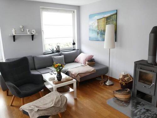 Wohnzimmer - 4 Zimmer Etagenwohnung zum Kaufen in Hildesheim