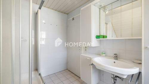 1. OG Badezimmer 2 - 