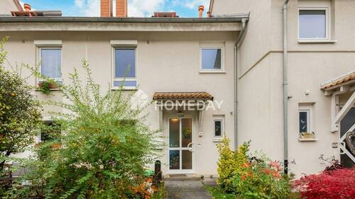 Außenansicht 1 - Klarer Grundriss, helle Räume, gewachsene Nachbarschaft: Wohnen zum Wohlfühlen mit Garten