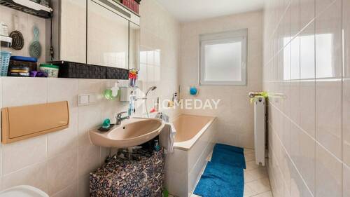 1. OG Badezimmer 1 - 