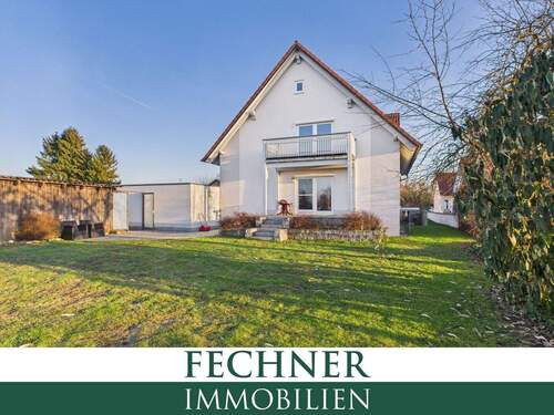 Außenansicht - Viel Platz - ruhiges Wohnen - inkl. Einbauküche & Schwedenofen, Einzelgarage - für SinglesPaare!