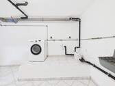 Waschraum / Waschmaschinen-Anschluss - 