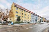 Ansicht Straße - 4 Zimmer Etagenwohnung zum Kaufen in Berlin