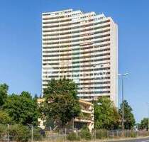 Möblierte 1-Zimmer-Wohnung mit Loggia und Weitblick - auf Erbpachtgrundstück in Erlangen