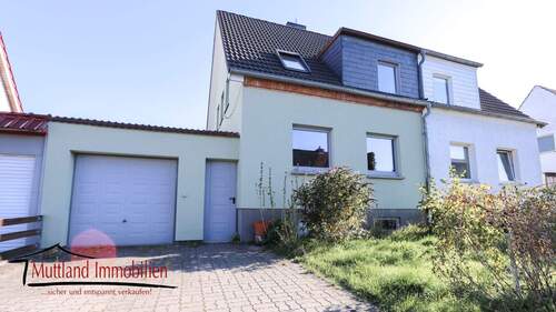 Frontansicht - 5 Zimmer Mehrfamilienhaus, Wohnhaus zum Kaufen in Stralsund