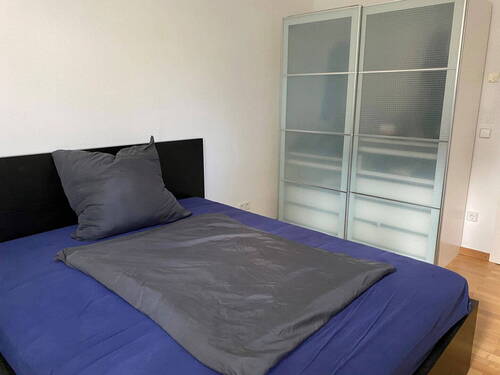 Schlafzimmer/Kleiderschrank - 